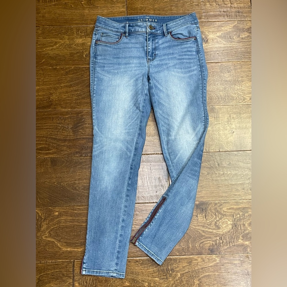 WHITE HOUSE BLACK MARKET jeans